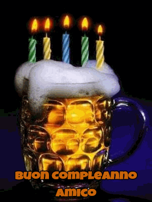 gif buon compleanno amico boccale di birra candeline