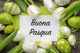 Tanti auguri di Buona Pasqua uova fiori