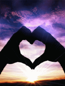 GIF cuore nuvole e mani