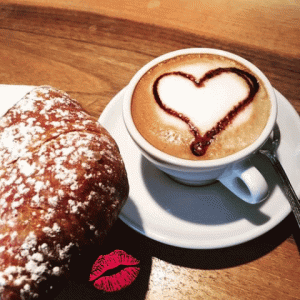 GIF Buongiorno con il cuore caffè cornetto