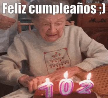 gif chistosos de feliz cumpleaños abuela dientes torta velas