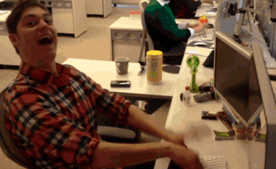 gif divertenti buon lavoro - contenti in ufficio